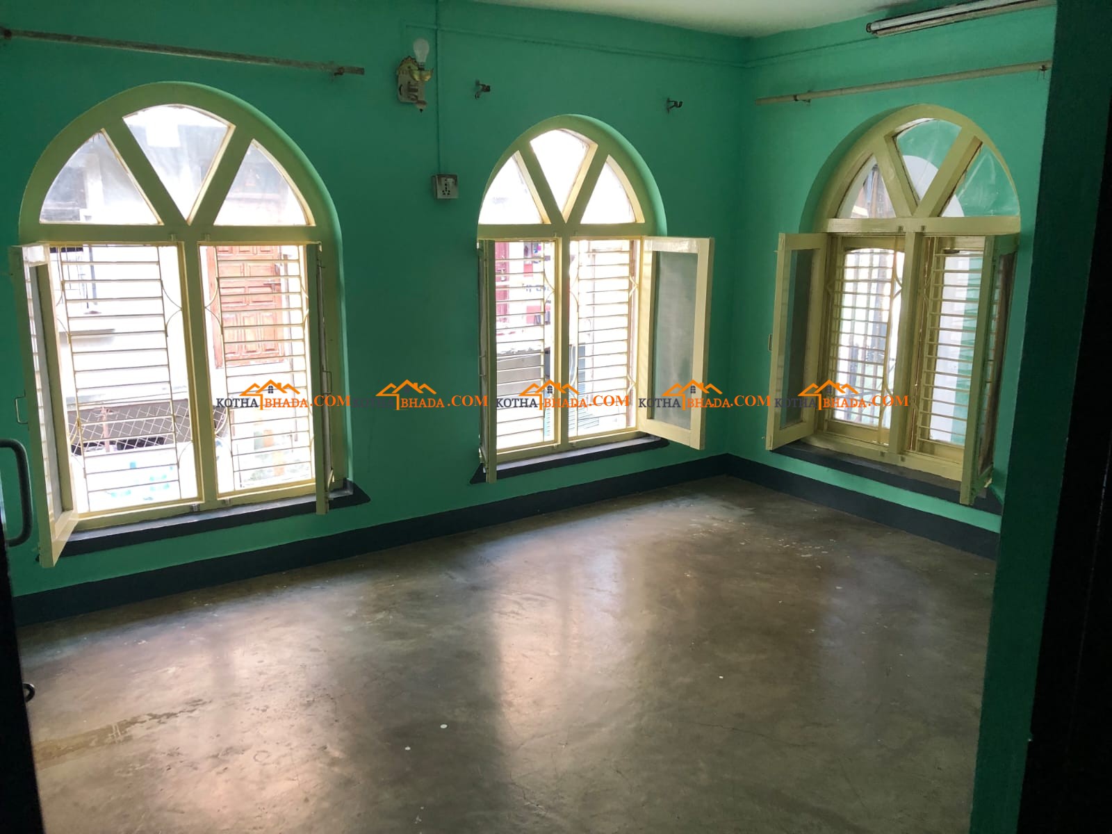 Flat on Rent: Easy Accessible and Family Environment. Ekantakuna